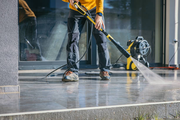 Professional Pressure Washing Services in March Ar, CA